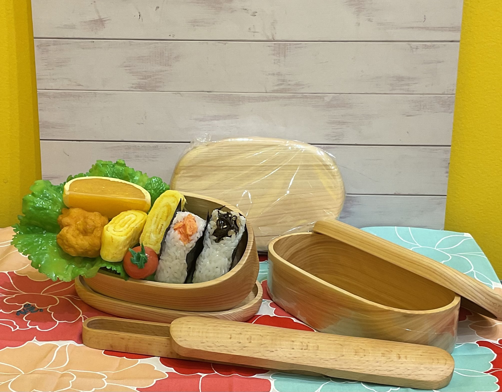 桧(ひのき）のくりぬき弁当箱