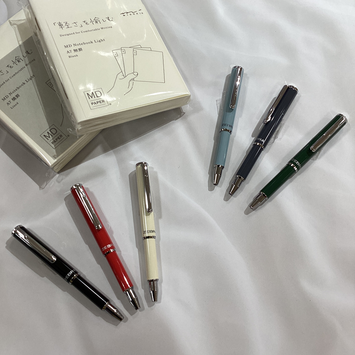 伸び縮みするボールペン