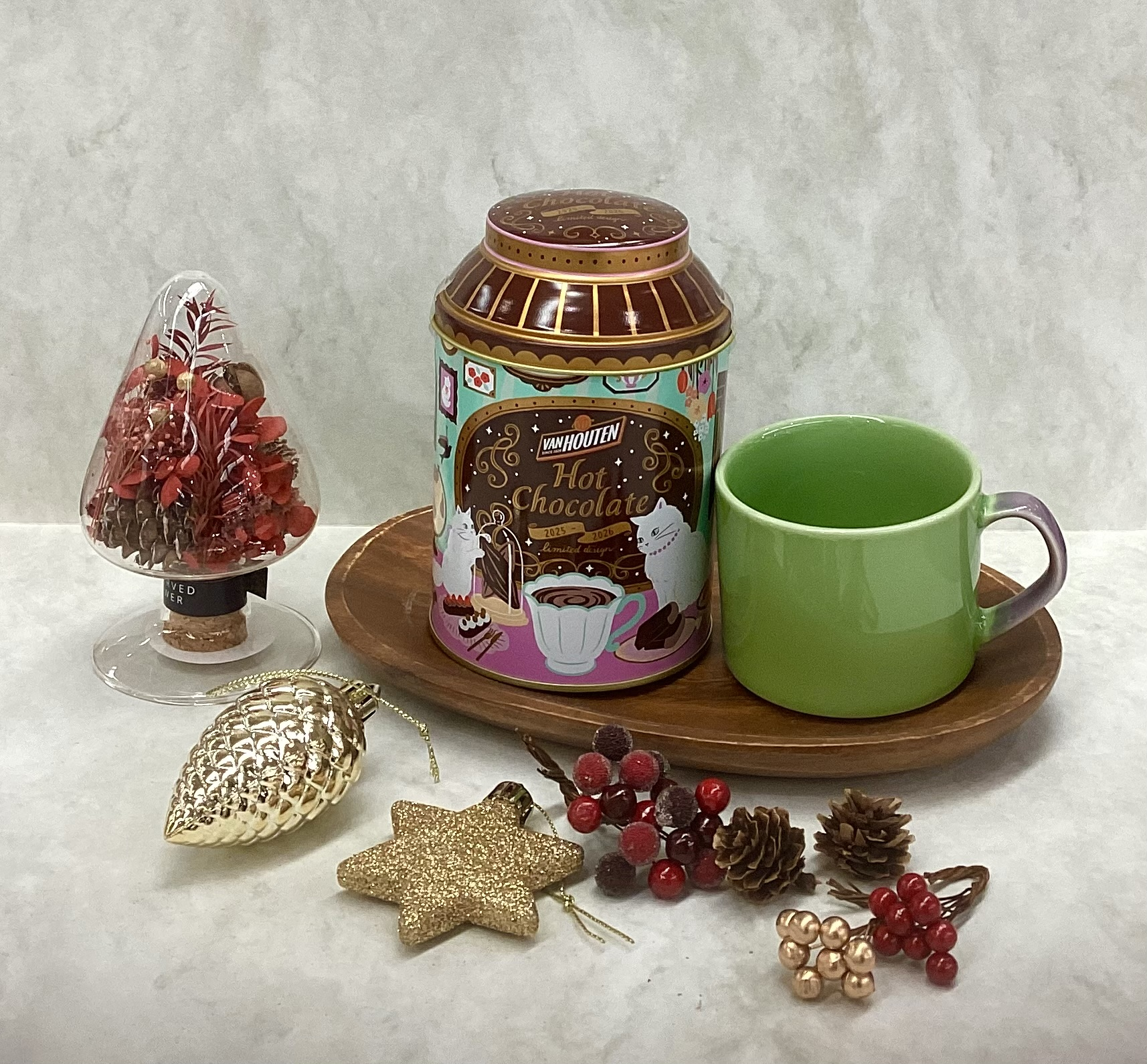 バンホーテン　ホットチョコレートリミテッド缶