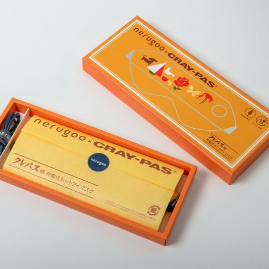 「クレパス®️」「クレヨン」柄のnerugoo(ネルグー)充電式ホットアイマスク