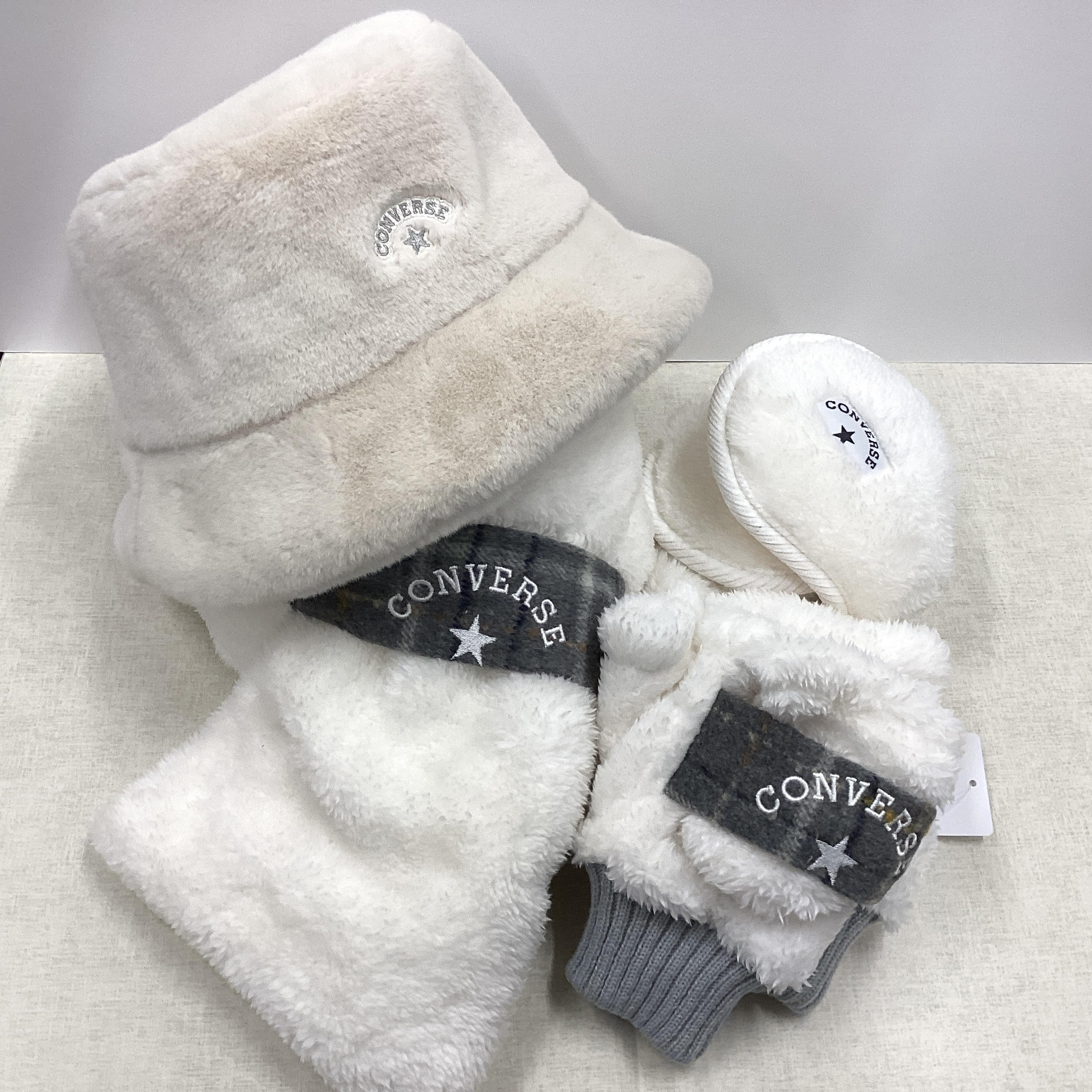 CONVERSE(コンバース）ウォーマー