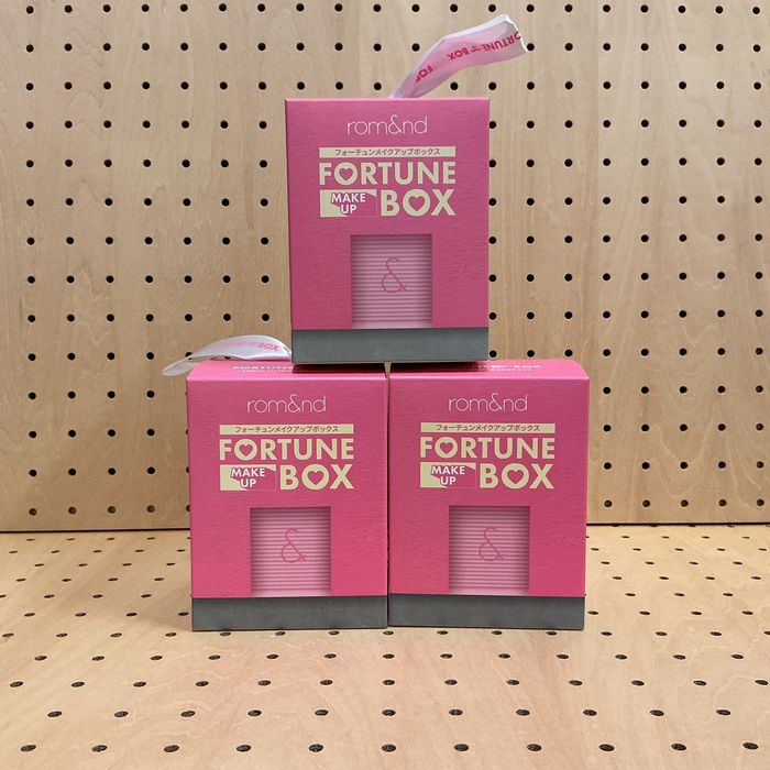 ロムアンドフォーチュンメイクアップボックス
