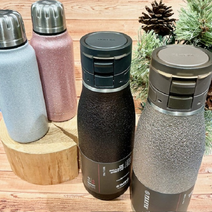 「アンブレラボトルミニグリッター」と「トラベラー17SS」