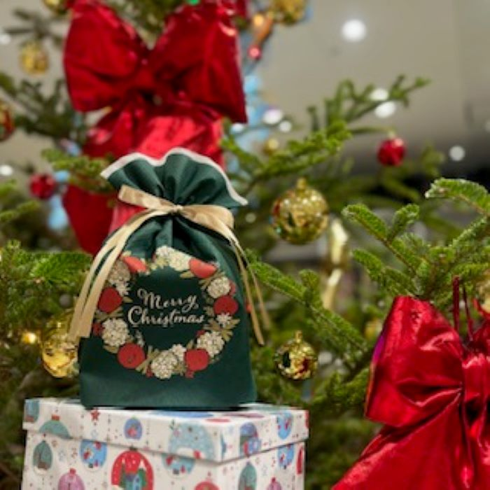 クリスマスプレゼントを「もっと」華やかに！