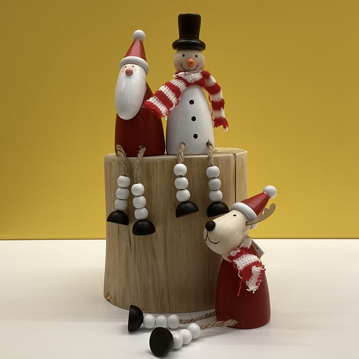 ウッドでできたサンタたち