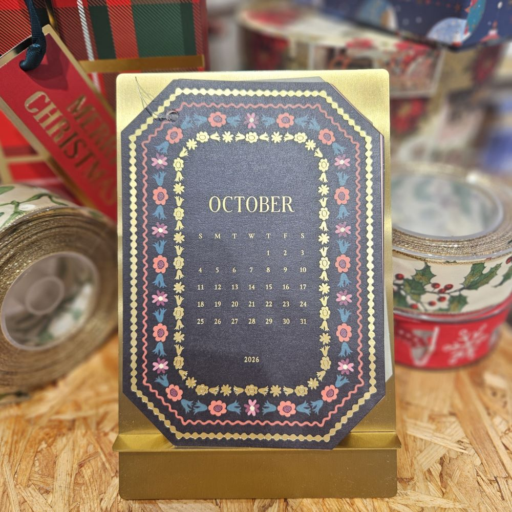 存在感抜群のイーゼルデスクカレンダー