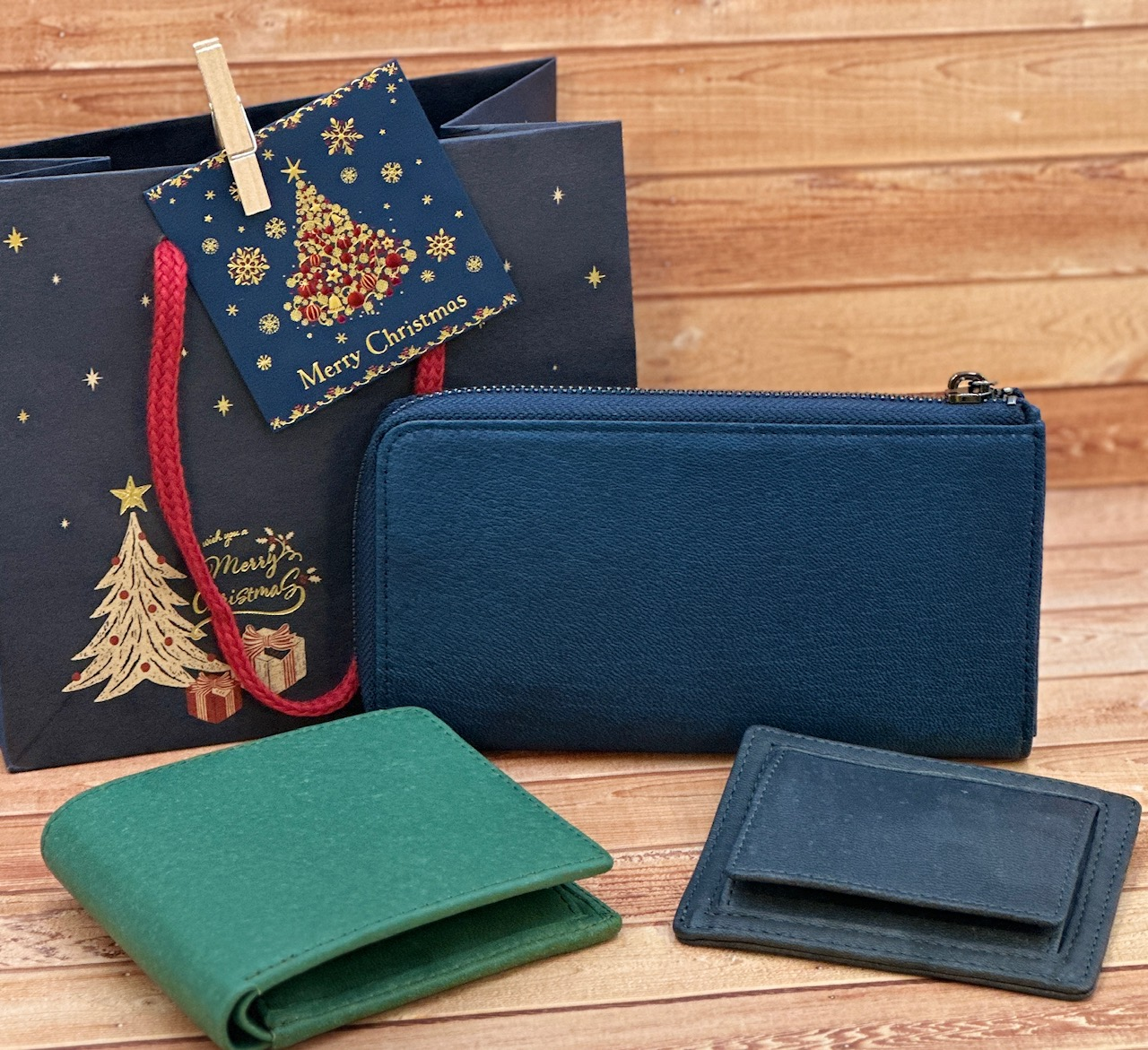 使うほど育つ一生もの『革小物』