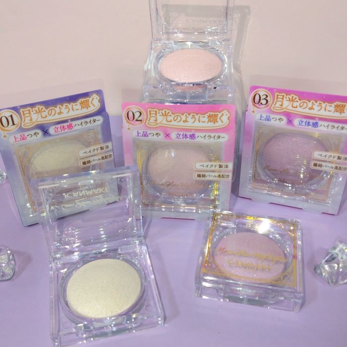 キャンメイク　ムーングロウハイライター☆彡