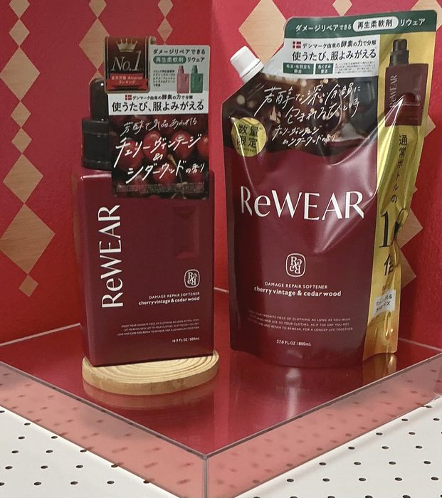 ReWEAR（リウェア）再生柔軟剤　チェリーヴィンテージ＆シダーウッドの香り