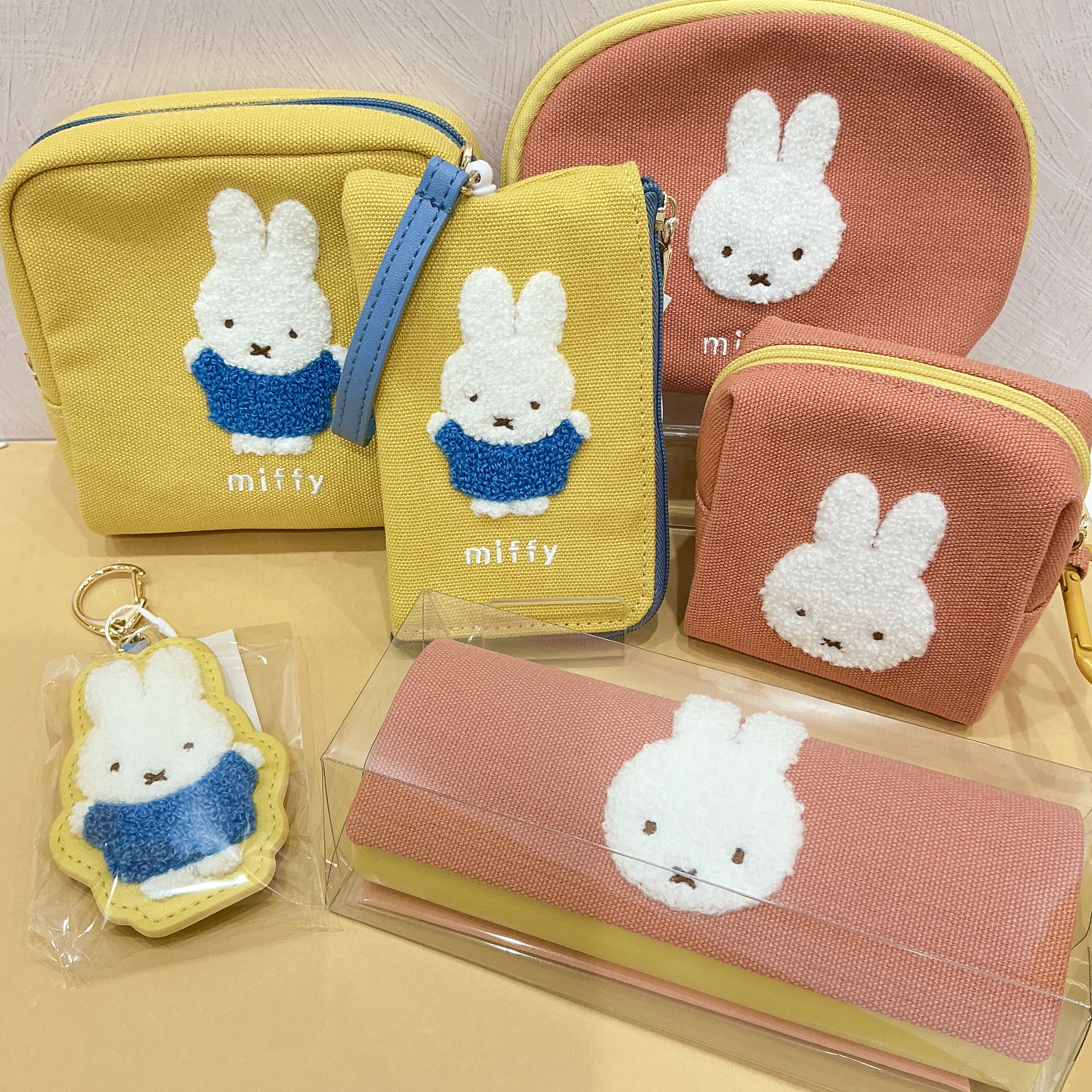 ミッフィ新商品カラフルサガラ