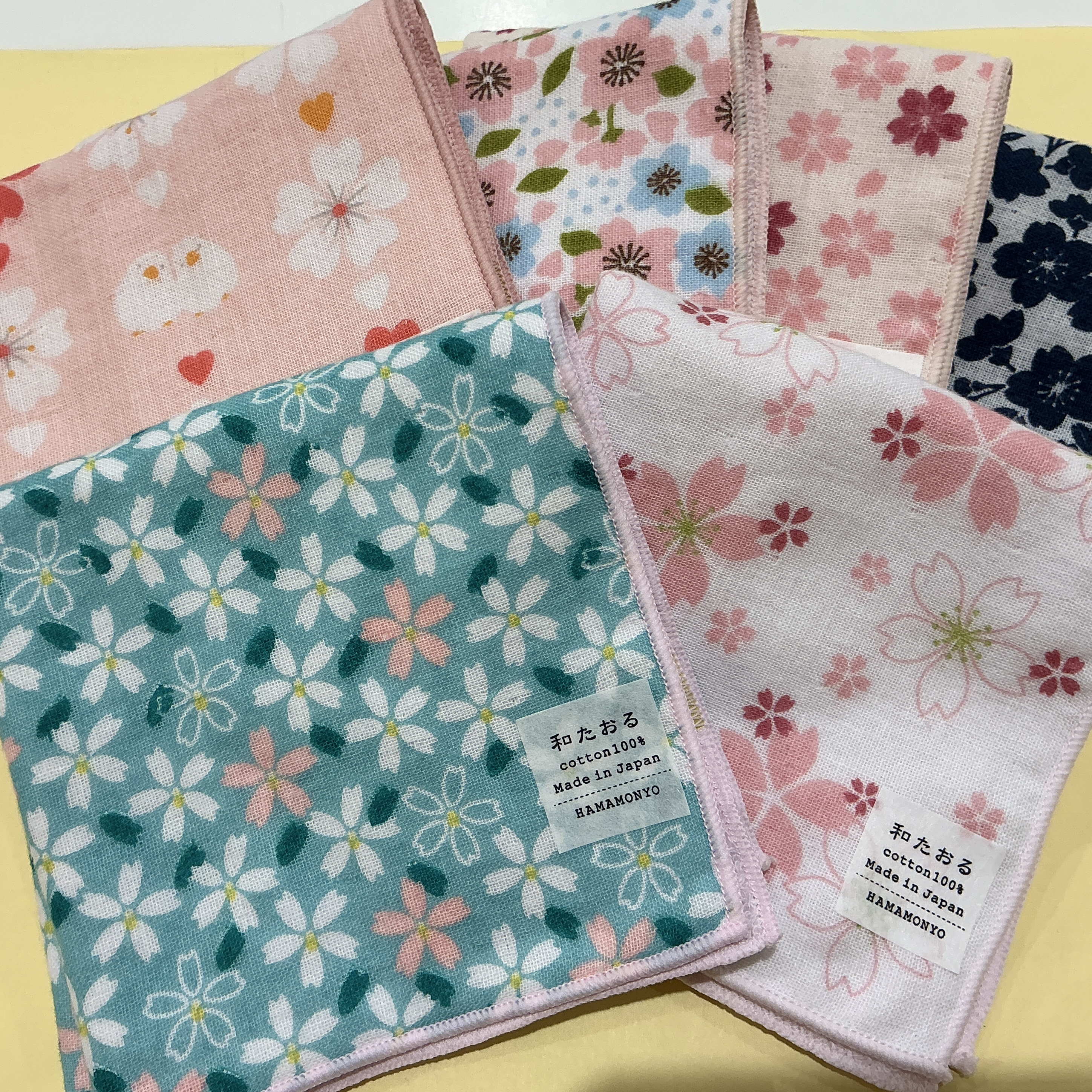 さくら柄ハンカチ