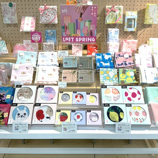 ハンカチマルシェ開催中♡