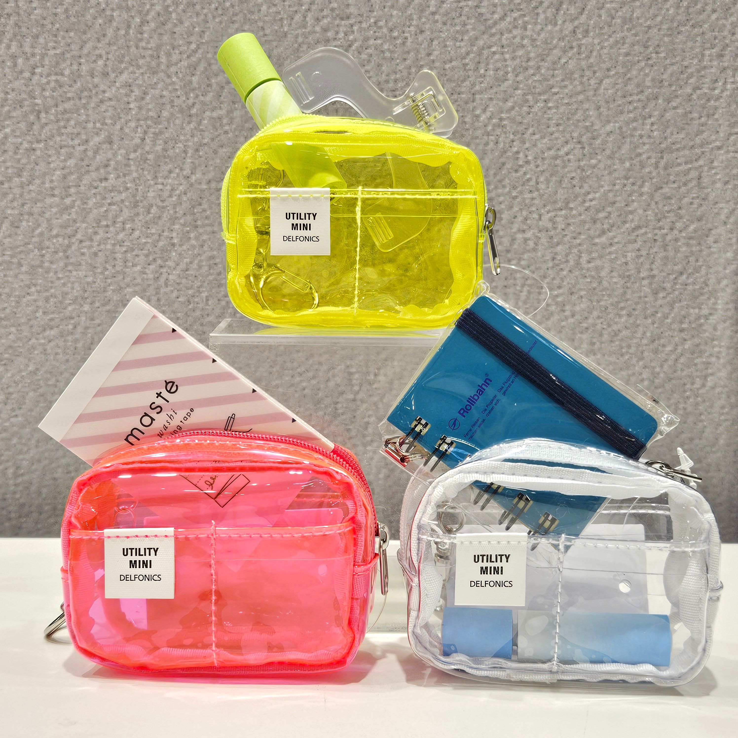 インナーキャリングキーホルダークリア