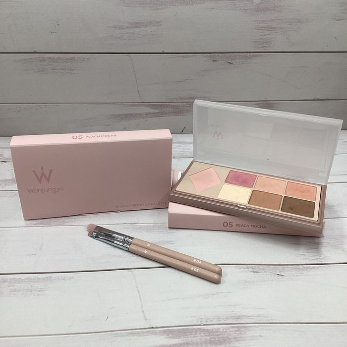 Wonjungyo デイリームードアップパレット＆涙袋メイク用ブラシ2種