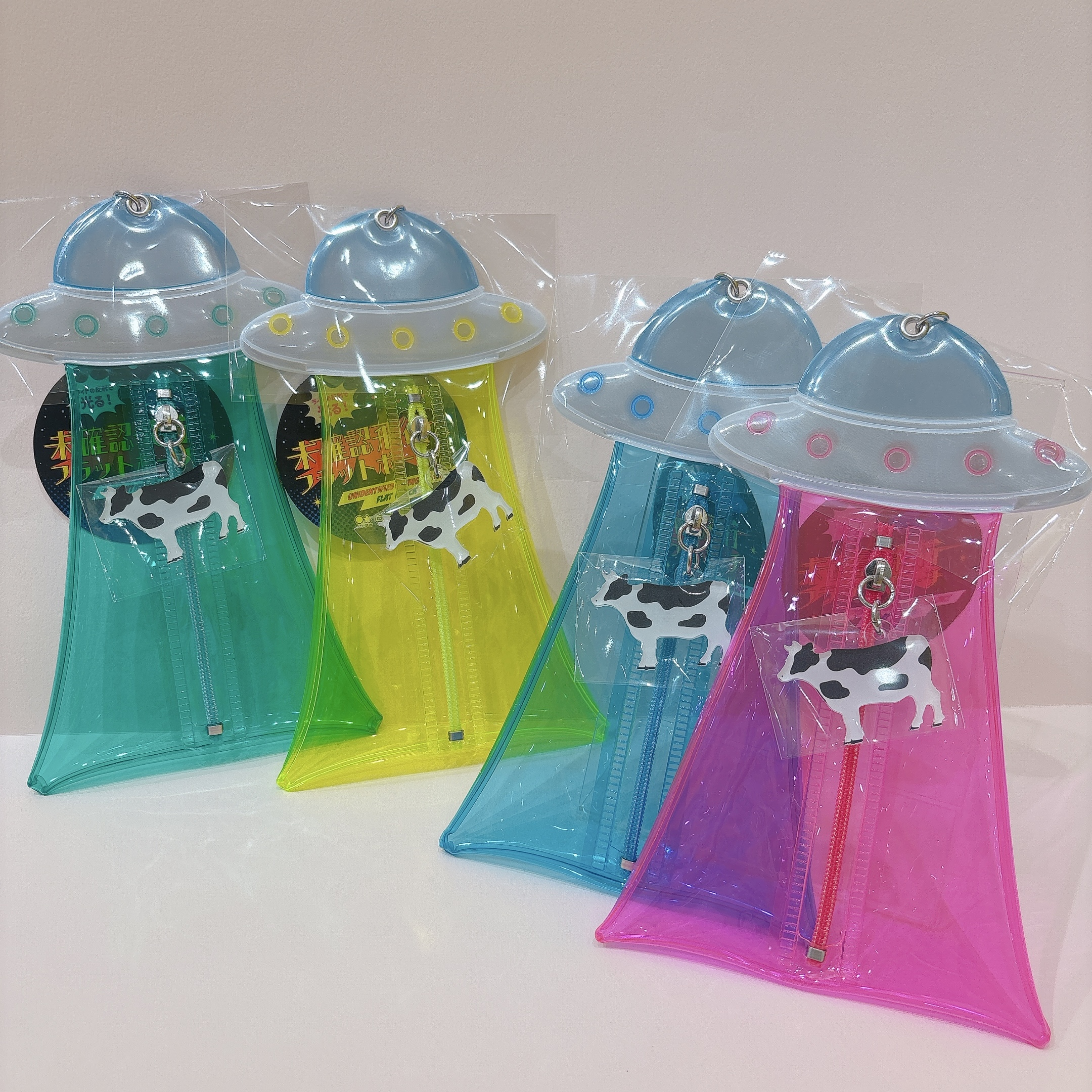 未確認飛行フラットポーチ