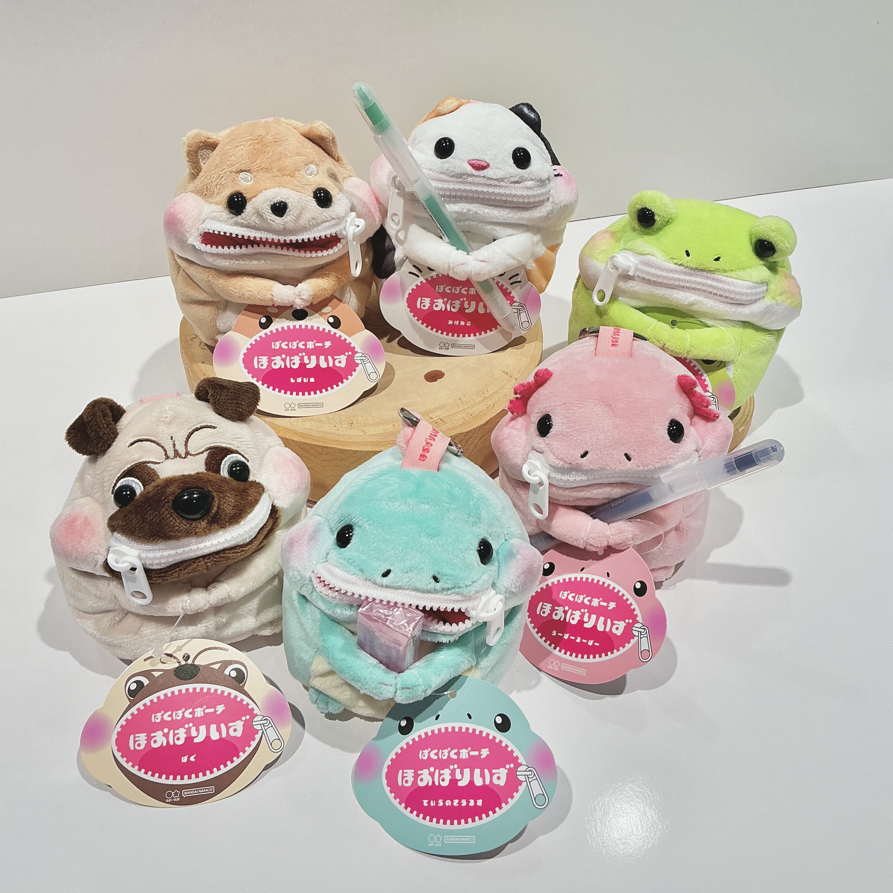 ぱくぱくポーチ　ほおばりいず