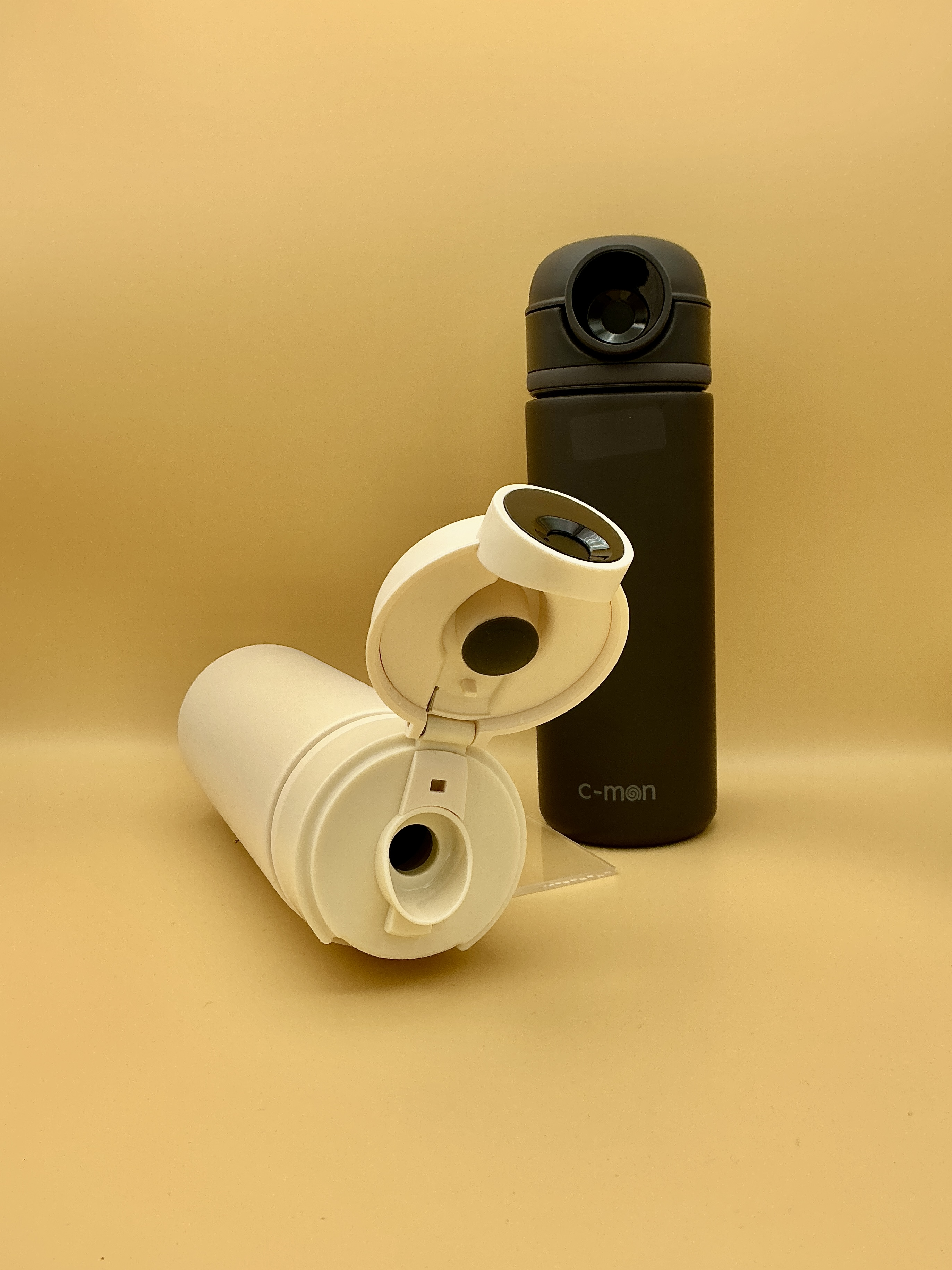 c-mon（シーモン）指紋センサー付き真空断熱ボトル