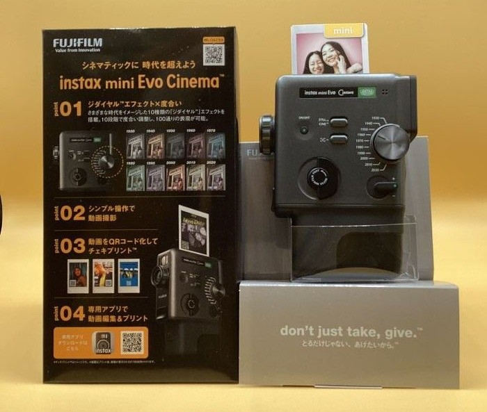 instax mini Evo Cinema