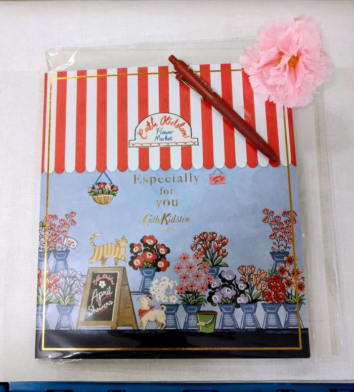 キャスキッドソン色紙