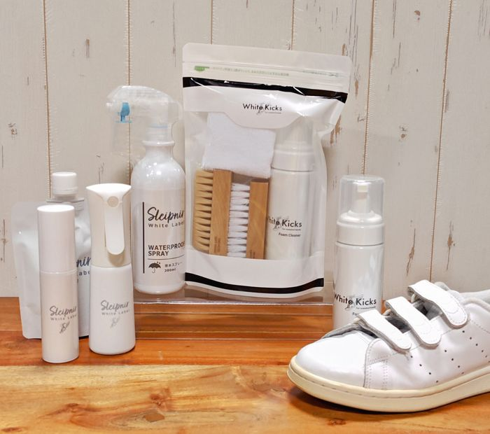 サフィール　ホワイトスニーカーケア