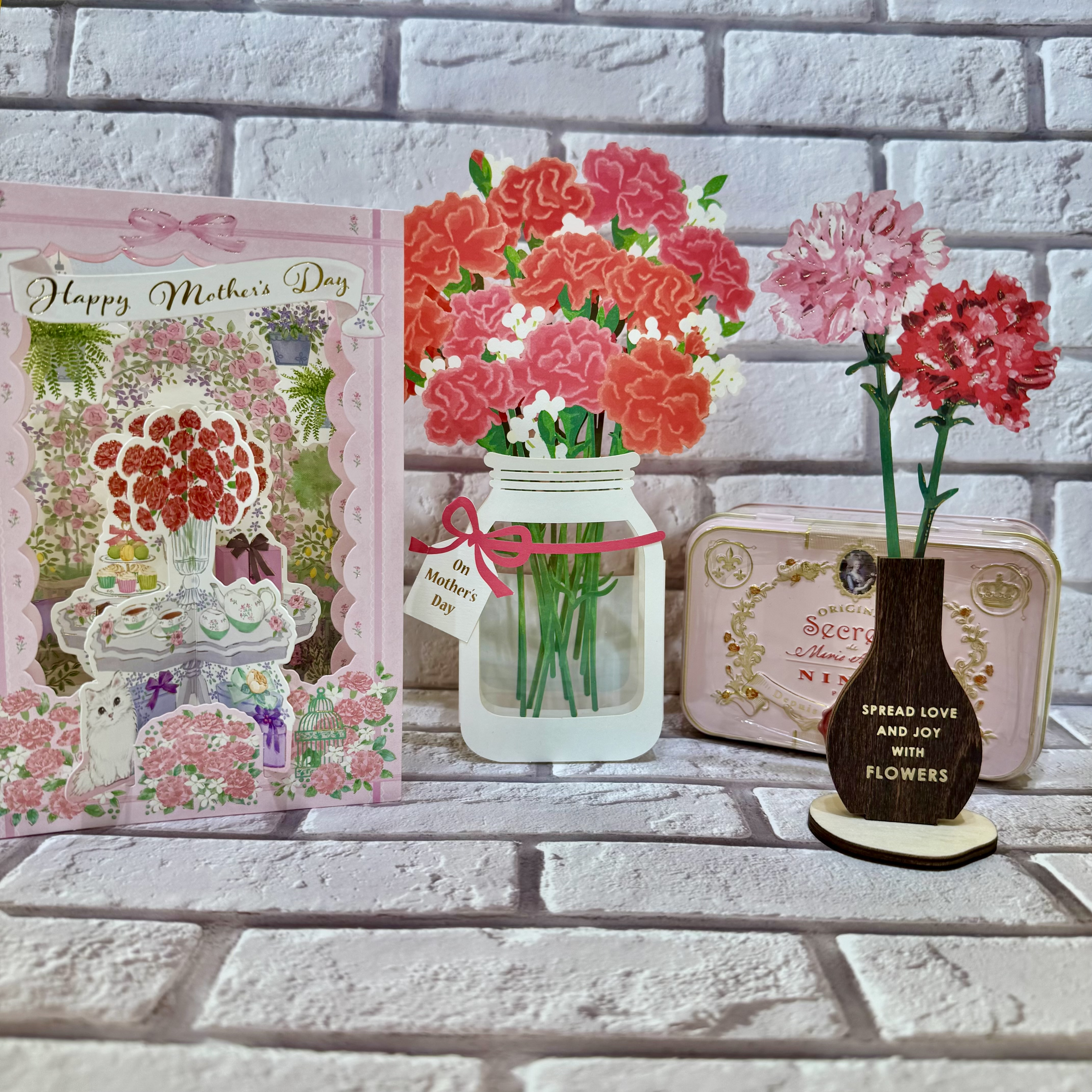 立てて飾れる　母の日カード