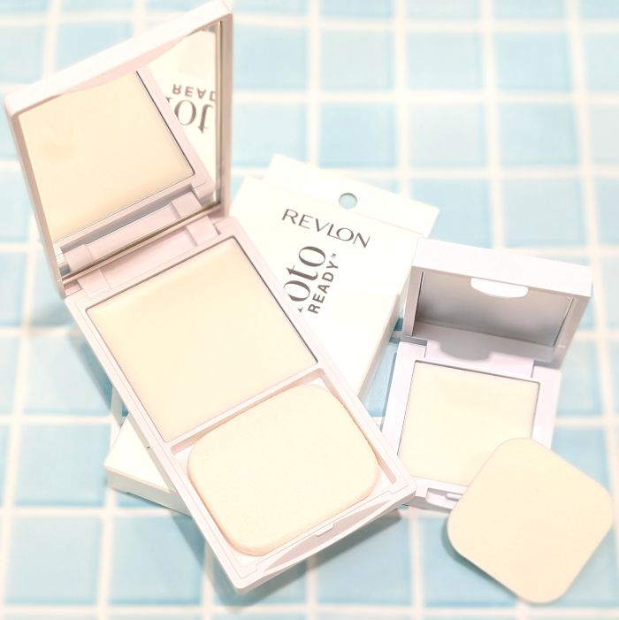 レブロン　フォトレディアンチシャインバーム