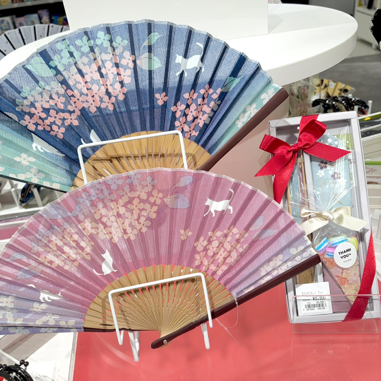 今年もかわいい扇子が入荷いたしました！