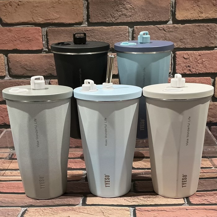 ストロータンブラー
