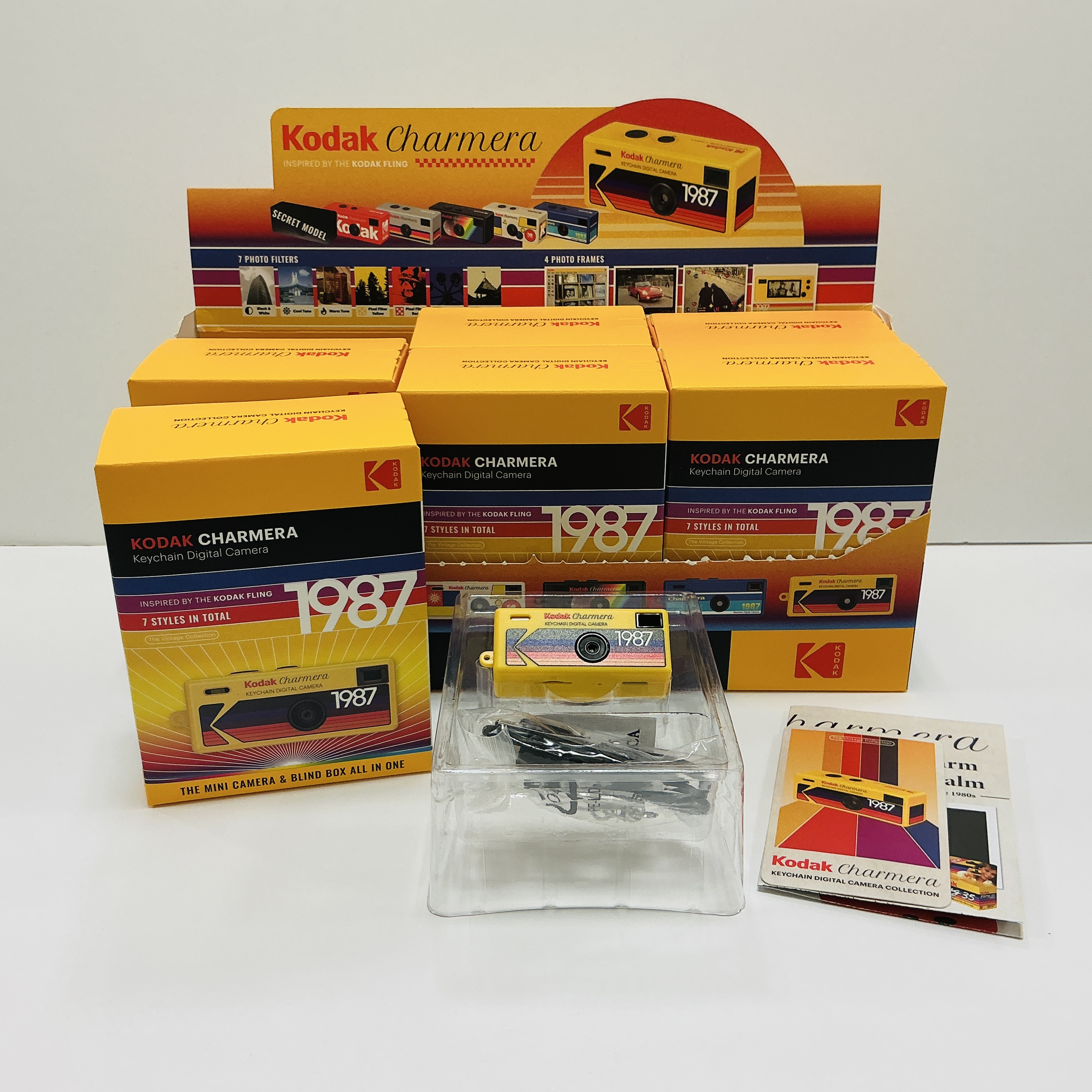 デジタルトイカメラ「KODAK　CHARMERA」