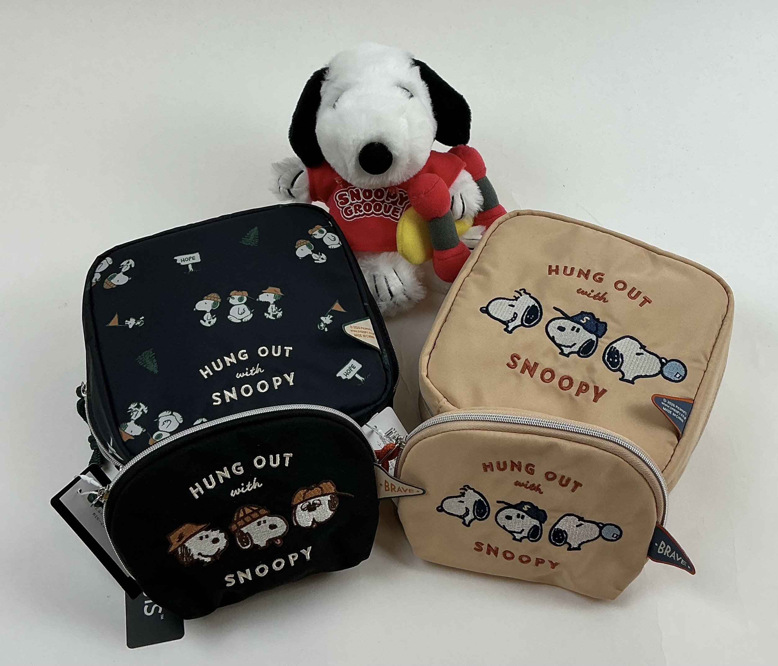 HUNG OUT with SNOOPY&FRIENDS